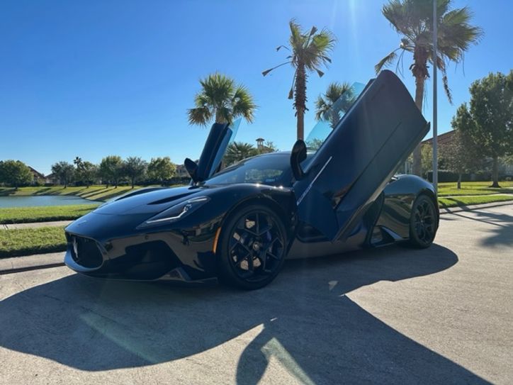 Maserati MC20